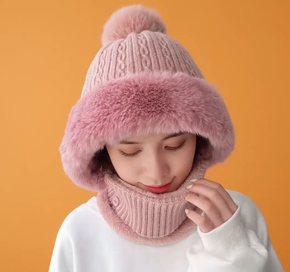 SnuggleTop™ | Fluffkram Mössa